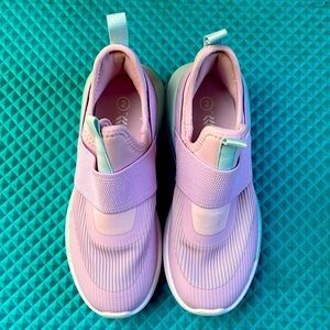 All in motion girl shoes